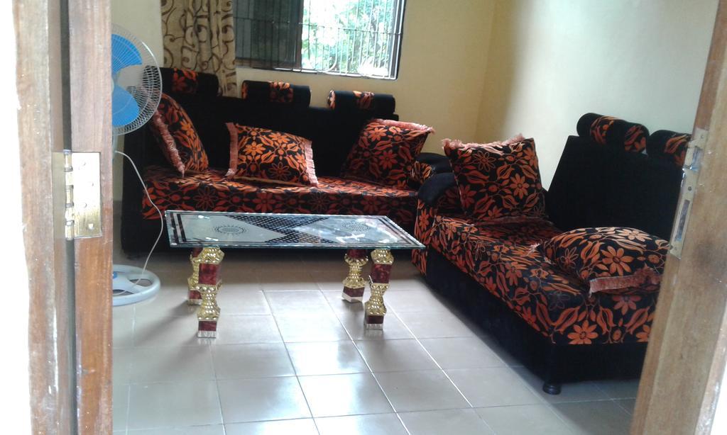 Jj & Je Family House Pansiyon Darüsselam Dış mekan fotoğraf